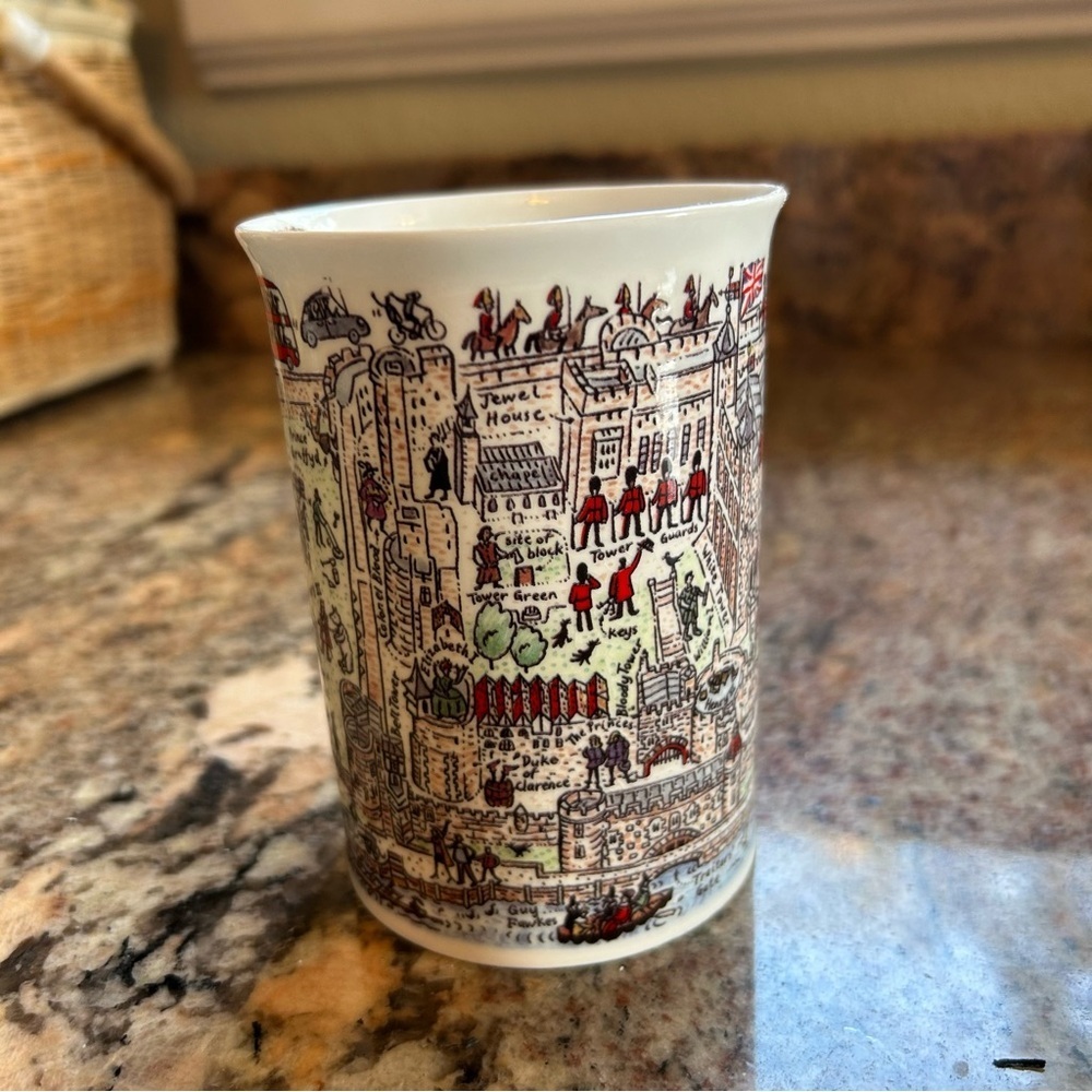 The Tower of London Bone China Mug by Peter Smith - Picture 6 of 7